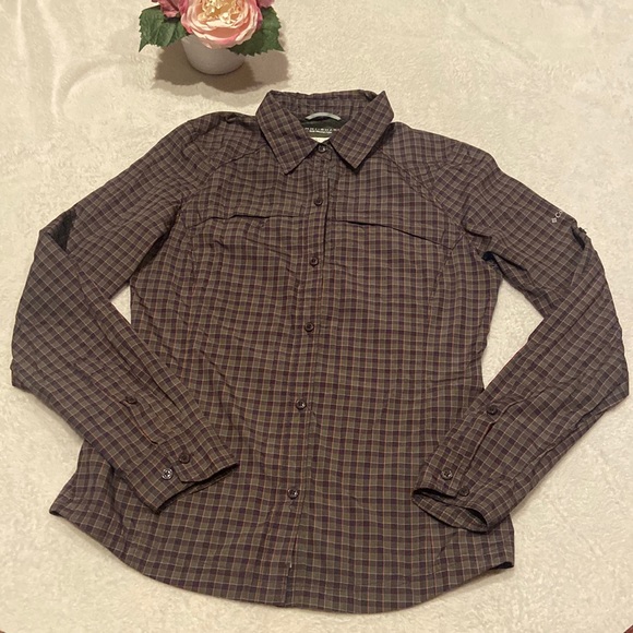 Columbia Tops - COLUMBIA Omni-Shade Sun Protection Size S/P Button Down Shirt